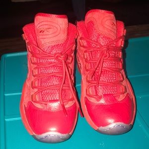 Allen Iverson Reebok - Question Mid Shoes - sz 7